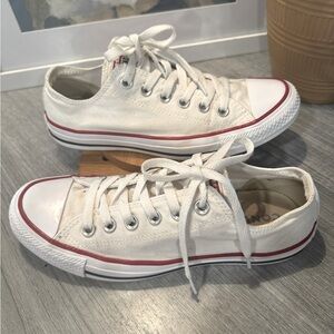 Converse Women's Shoes 8 Chuck Taylor All Star OX Low White Sneakers.